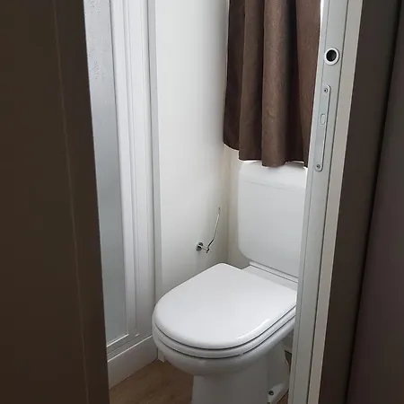 Camping Montorfano 2*