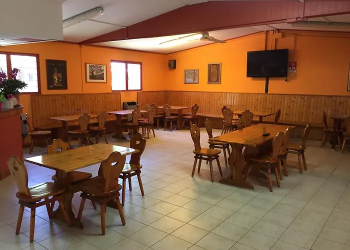 Camping Montorfano Кемпинг