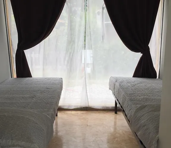 Camping Montorfano Кемпинг