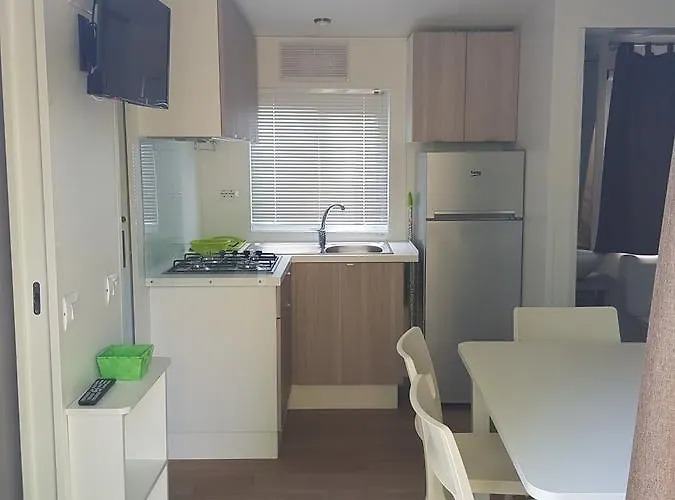 Camping Montorfano Кемпинг Montorfano