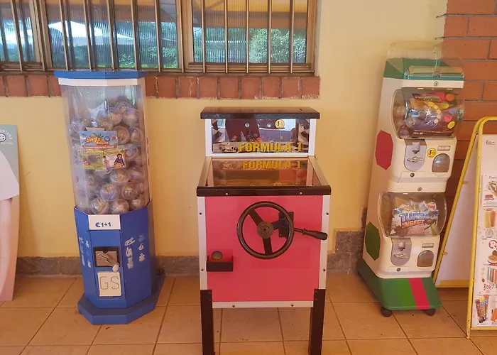 Camping Montorfano Кемпинг 2*