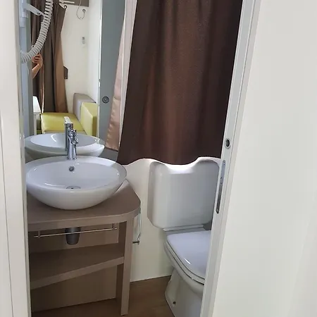 Camping Montorfano Parque de Campismo 2*